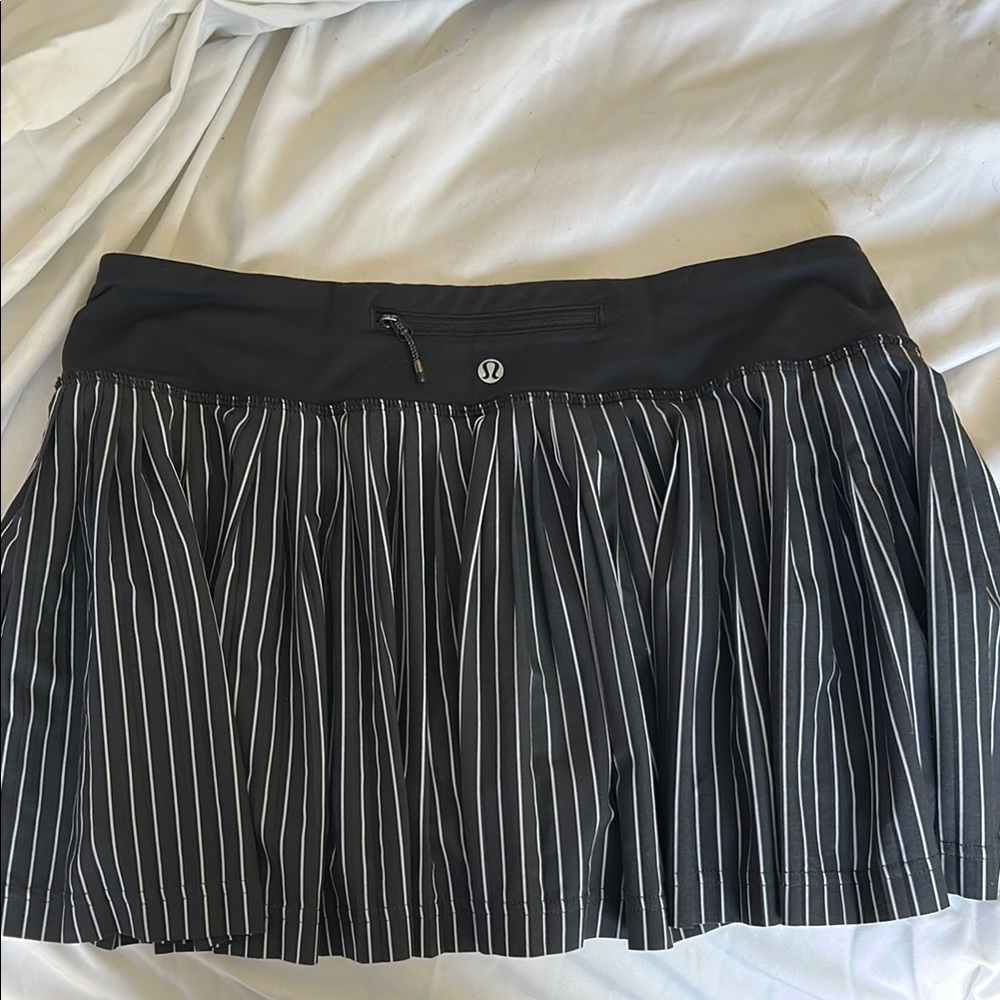 Lululemon Athletica Black and White Skater Mini Skirt